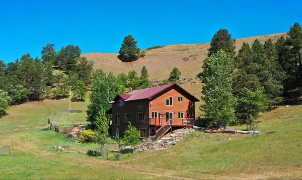 30 Alum Creek Road, Aladdin, WY 82710