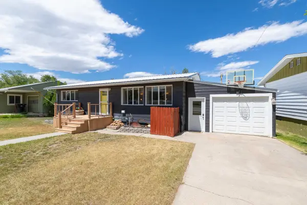 1004 E Street, Edgemont, SD 57735