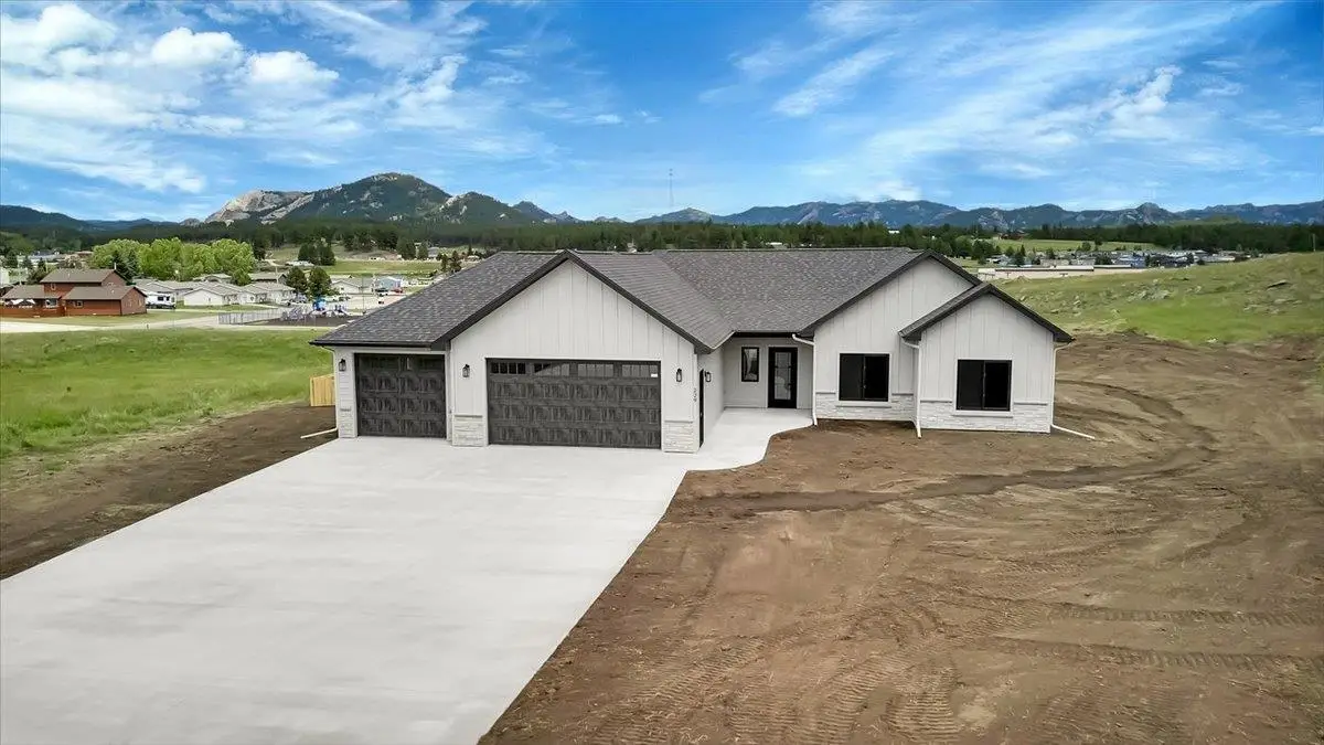 229 Stone Hill, Custer, SD 57730 - #1