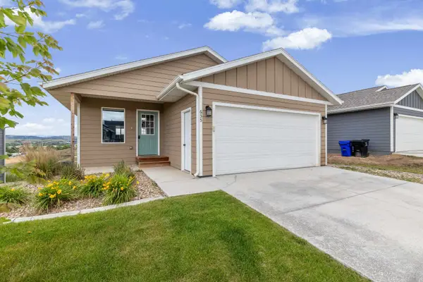 635 Diamond Ridge Boulevard, Rapid City, SD 57703