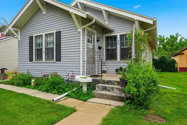 1025 Kingsbury Street, Belle Fourche, SD 57717