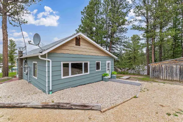 222 S 2nd Street, Custer, SD 57730