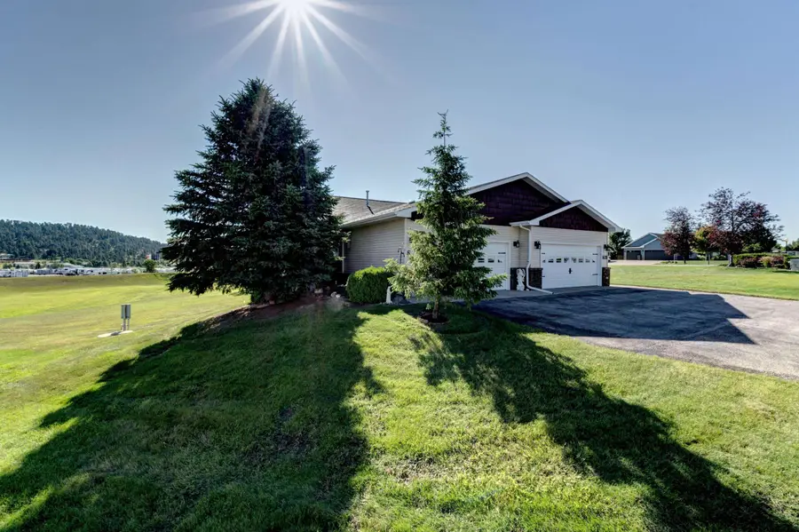 6640 Manchester Street, Summerset, SD 57718 - #3
