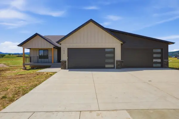 1639 Oak Crest Court, Spearfish, SD 57783