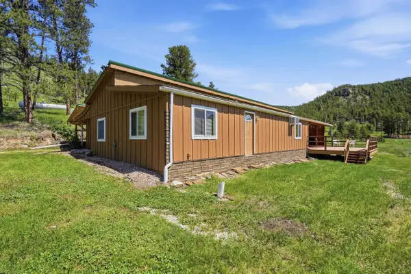 25961 Red Star Drive, Custer, SD 57730