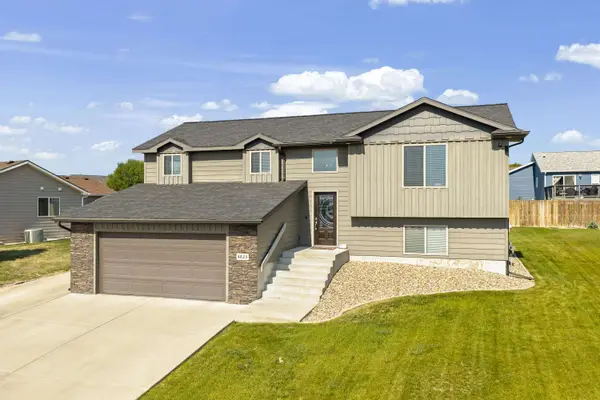 4825 Parkview Drive, Rapid City, SD 57701