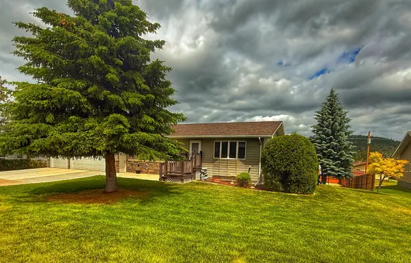 413 E Thompson Street, Sundance, WY 82729