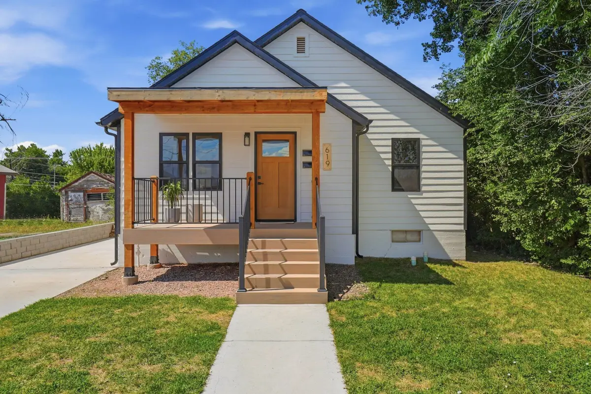 619 Lawrence Street, Belle Fourche, SD 57717 - #1
