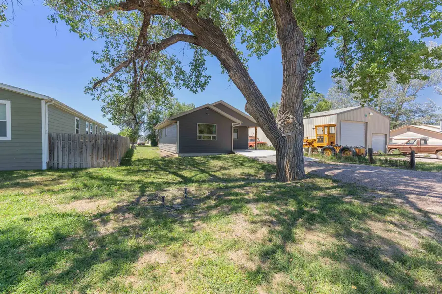 413 S B Avenue, New Underwood, SD 57761 - #3