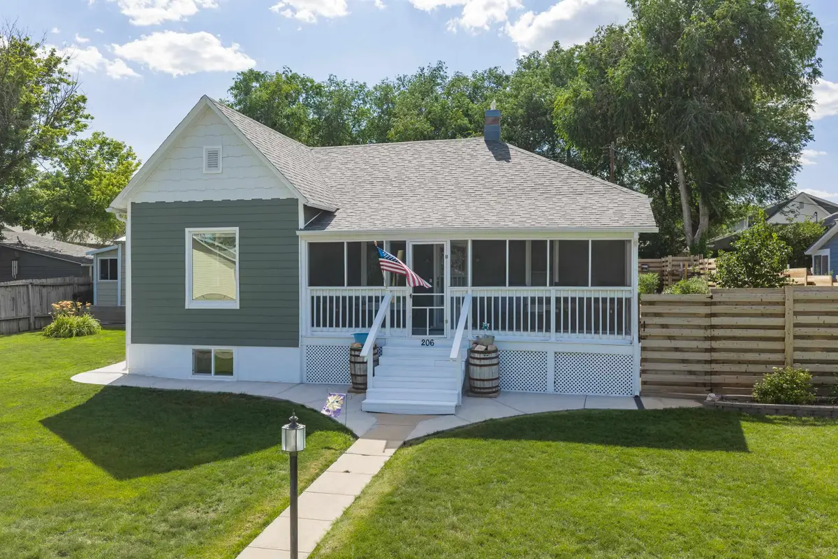 206 S Dakota Street, Hot Springs, SD 57747 - #1