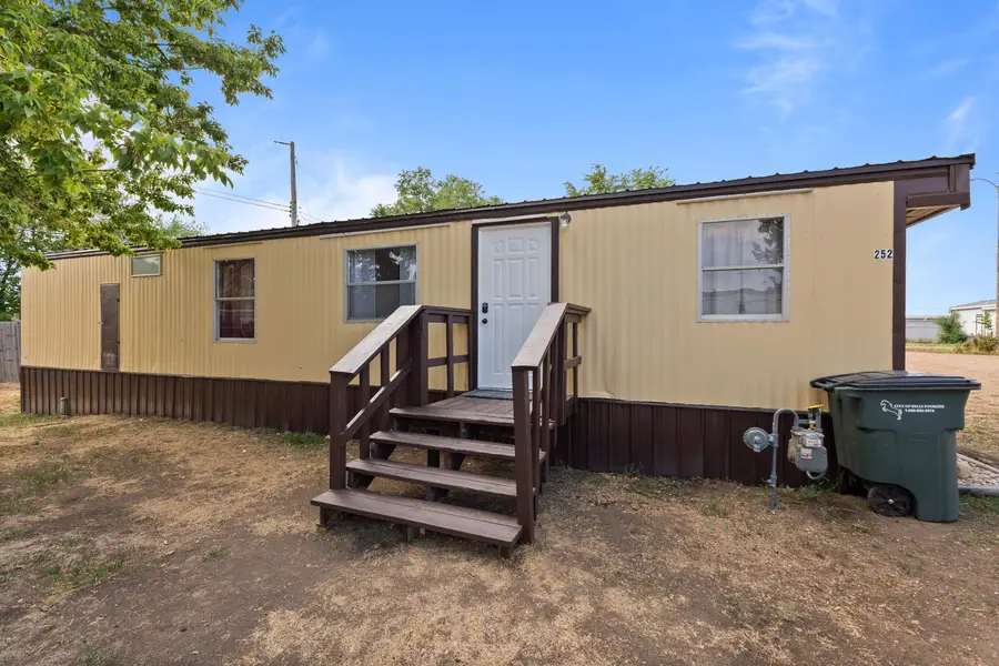 907 Ziebach Street, Belle Fourche, SD 57717 - #2