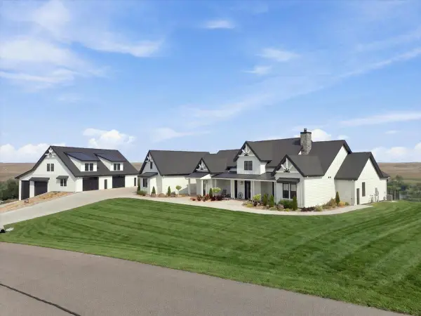 11131 Wagon Box Drive, Belle Fourche, SD 57717