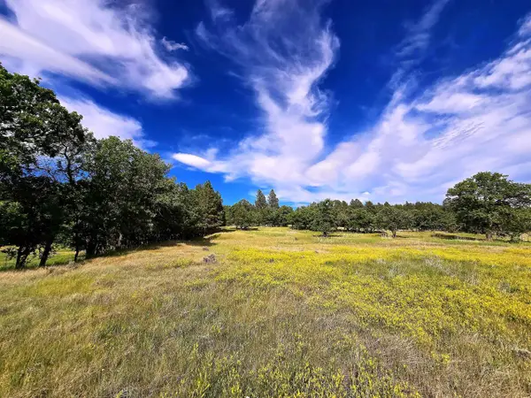 3159 Mona Road, Aladdin, WY 82710