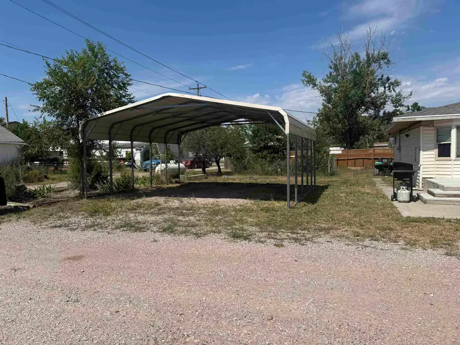 402 4th Avenue, Edgemont, SD 57747 - #3