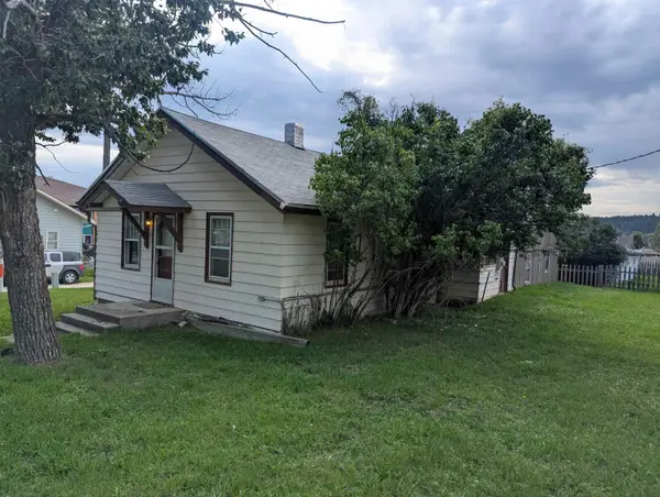 820 Montgomery Street, Custer, SD 57730