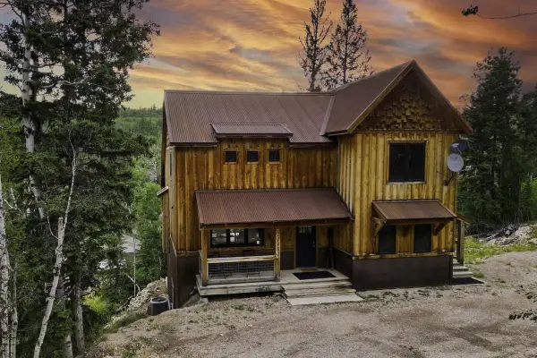 21181 Lost Camp Trail, Lead, SD 57754