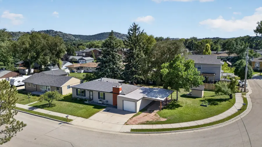 3317 W Saint Cloud St., Rapid City, SD 57702 - #2