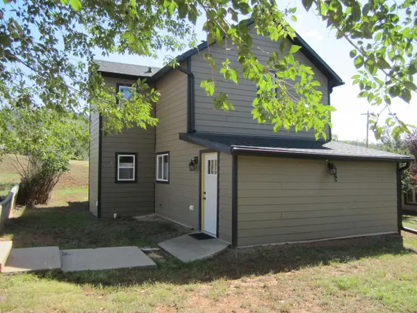 1330 Sherman Street, Hot Springs, SD 57747