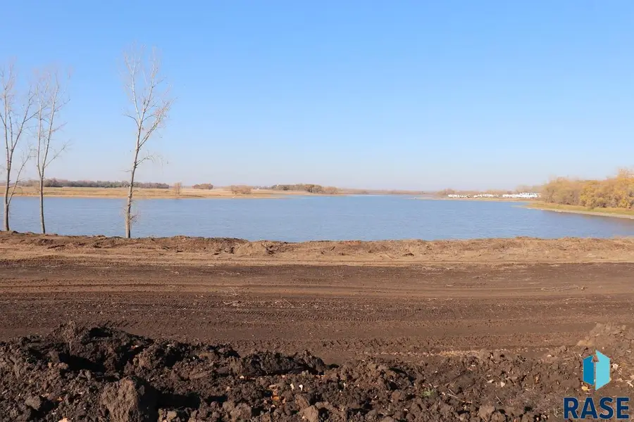 707 Sandpiper Ln, Wentworth, SD 57075 - #2