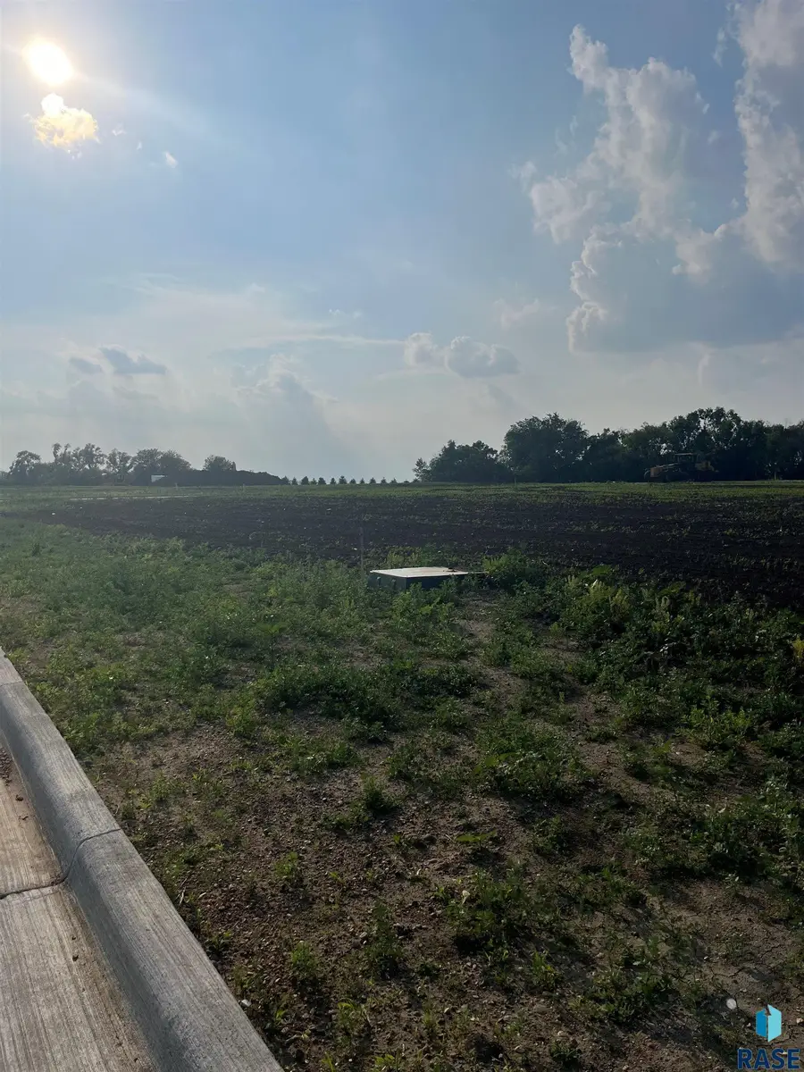 W 5th St, Freeman, SD 57029 - #3