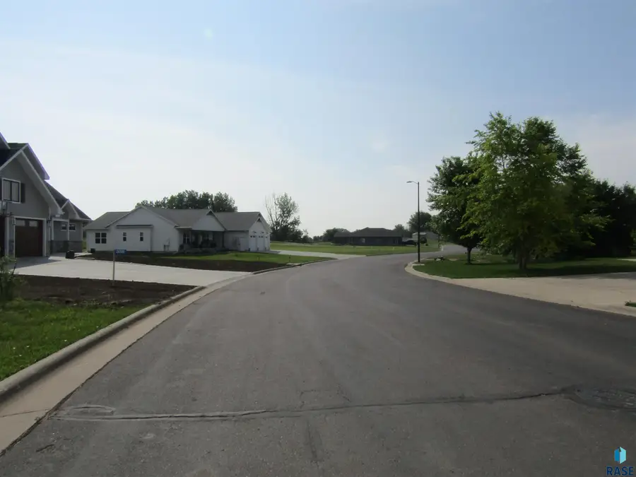 26506 Lakeview Pl, Hartford, SD 57033 - #3