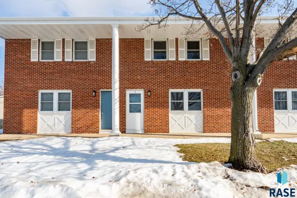 101 N Pipestone St #2, Brandon, SD 57005