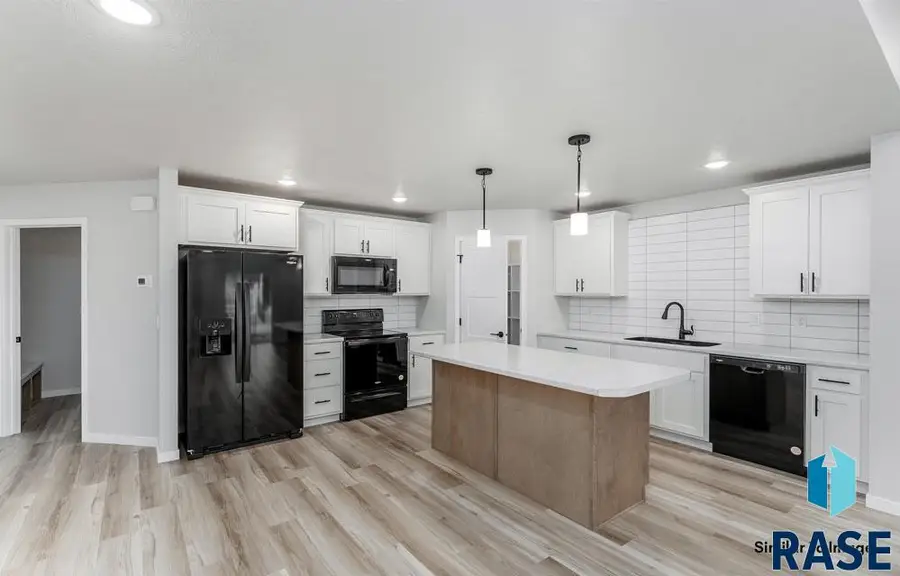 902 E Wayne Pl, Tea, SD 57064 - #2