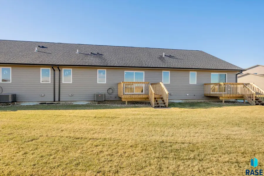 1322 N Kenley Pl, Tea, SD 57064 - #3
