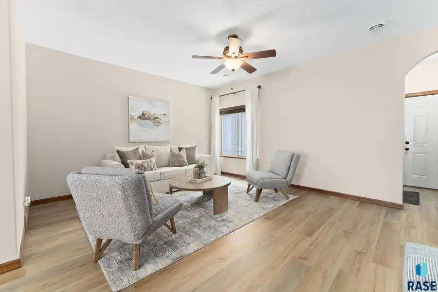 6810 S Tomar Rd, Sioux Falls, SD 57108 - #3