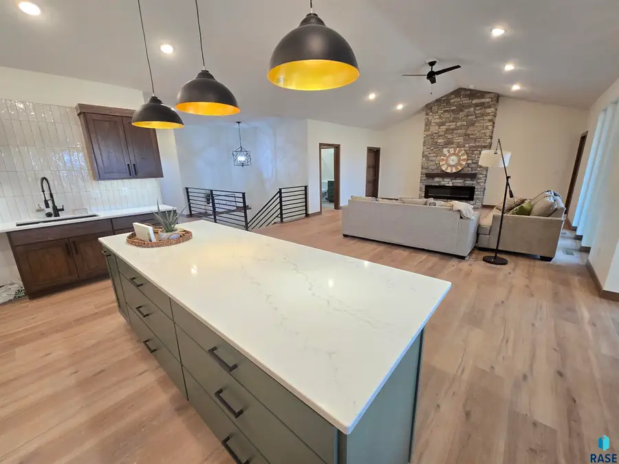 8106 E Norway Pines Trl, Sioux Falls, SD 57110 - #2