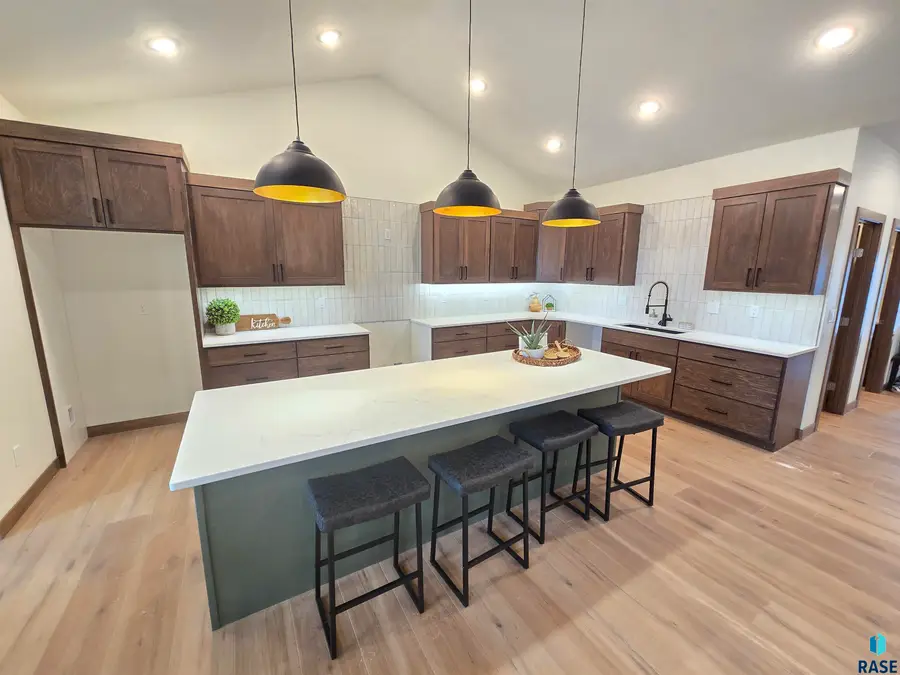 8106 E Norway Pines Trl, Sioux Falls, SD 57110 - #3