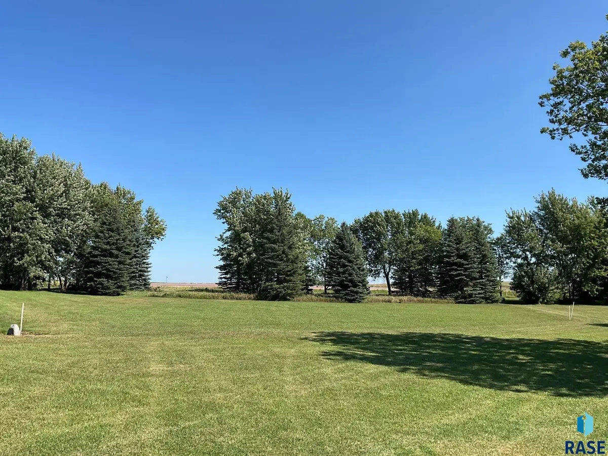Country Club Dr, Madison, SD 57042 - #1
