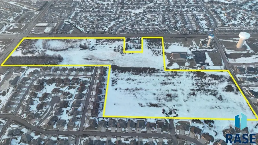 27002 S Louise Ave, Sioux Falls, SD 57108 - #2