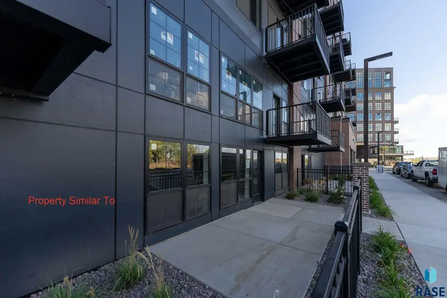 151 E 4th Pl #101, Sioux Falls, SD 57104 - #3