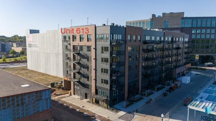 151 E 4th Pl #613, Sioux Falls, SD 57104 - #2