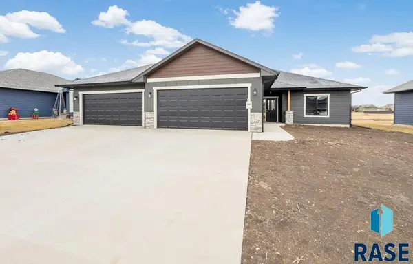 1220 N Rose Ave, Tea, SD 57064