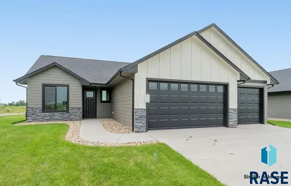 1115 E Wayne Pl, Tea, SD 57064