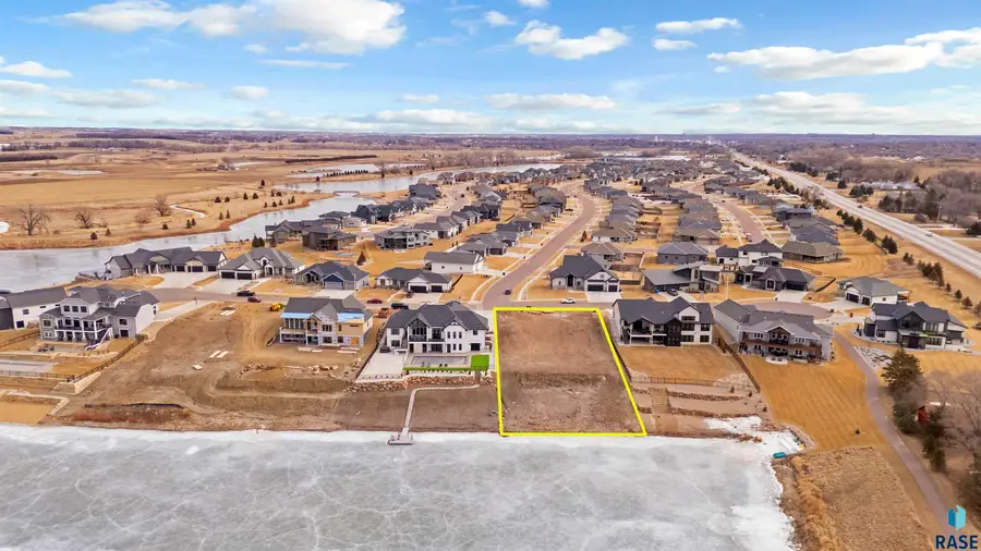 301 S Waterside Cir, Sioux Falls, SD 57107 - #2