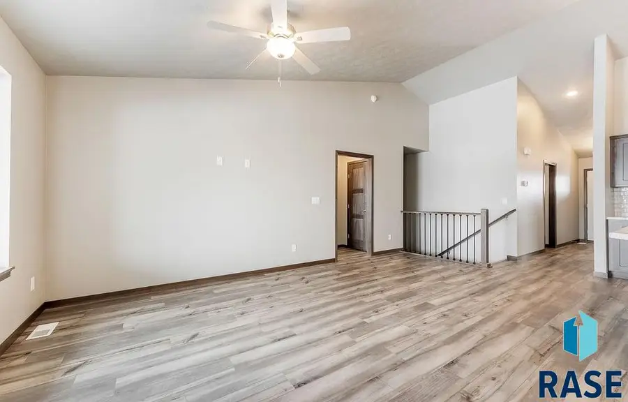 1407 N Mae Pl, Tea, SD 57064 - #3