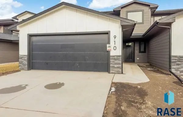 920 E Wayne Pl, Tea, SD 57064