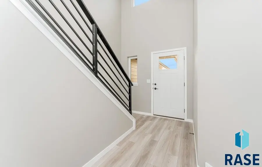 922 E Wayne Pl, Tea, SD 57064 - #2