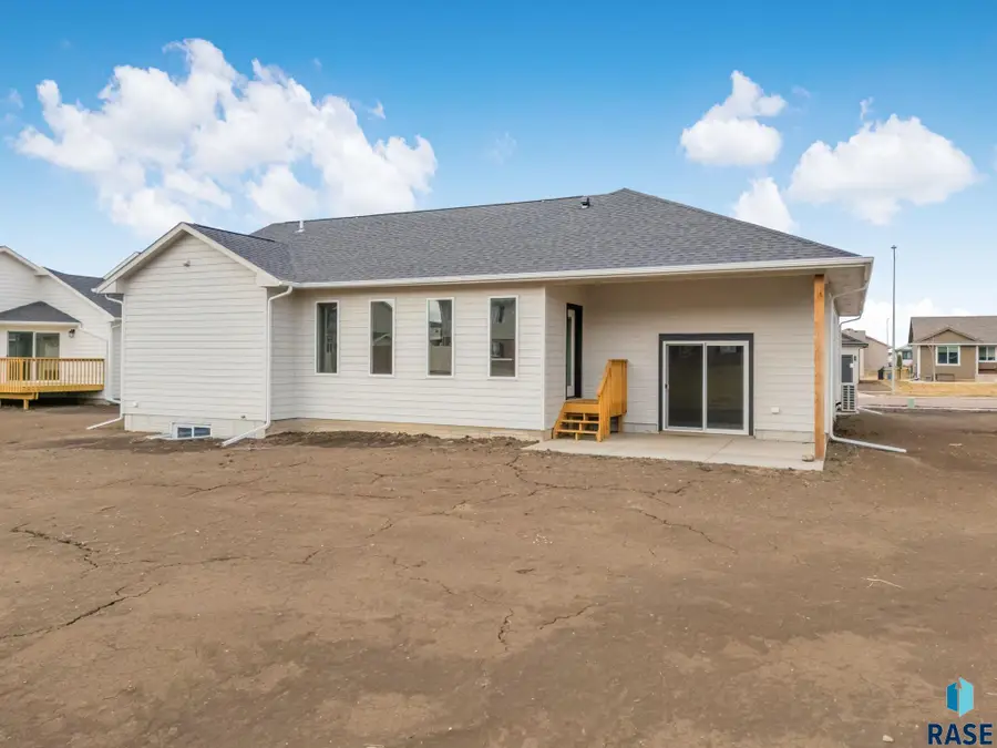 1310 Poplar Ave, Tea, SD 57064 - #3