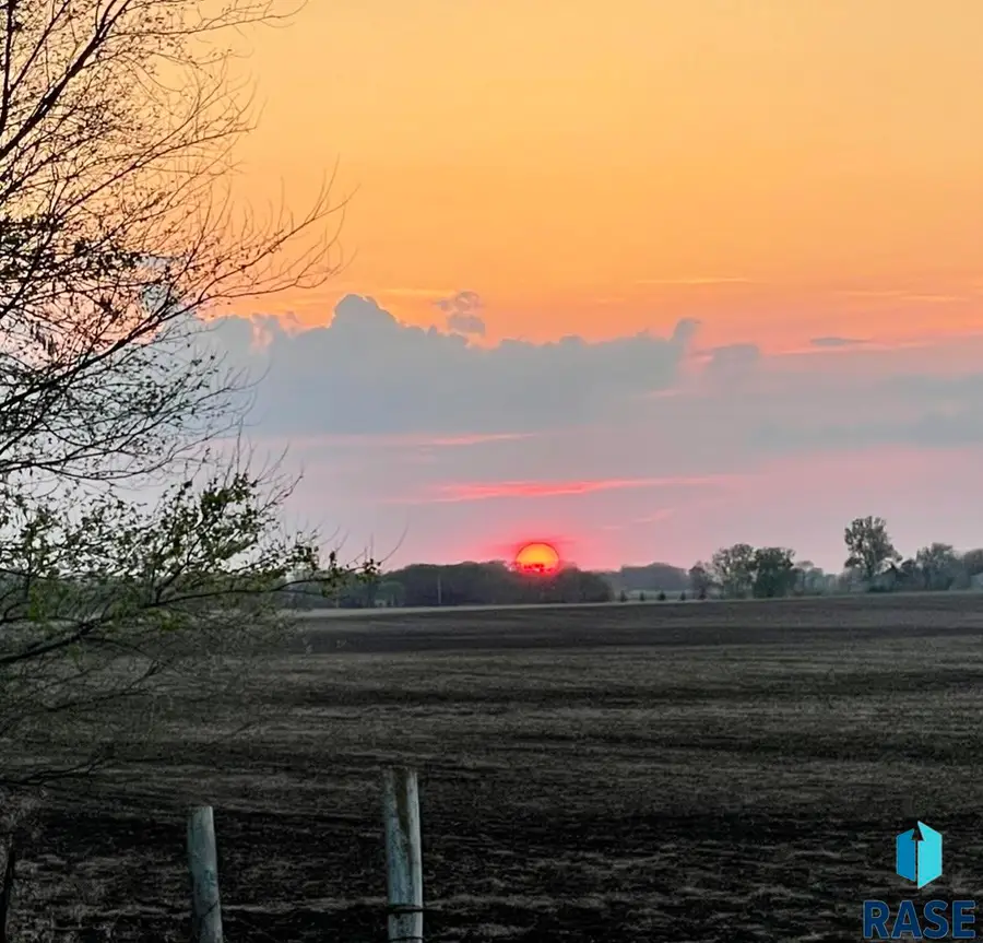 27626 472nd Ave, Harrisburg, SD 57032 - #2