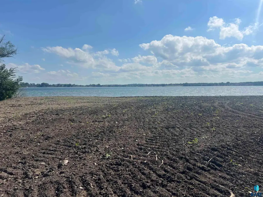 Tbd Crescent Ln, Madison, SD 57042 - #3