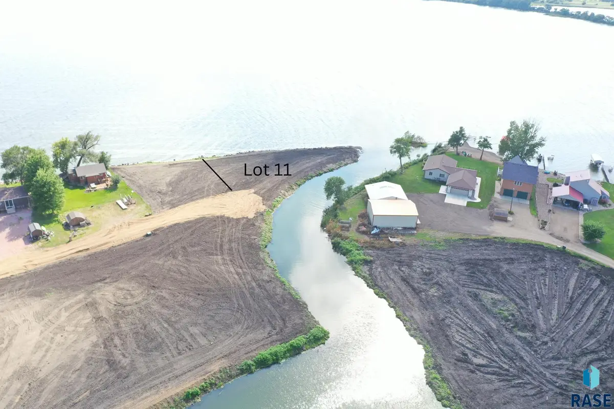 Tbd Crescent Ln, Madison, SD 57042 - #1