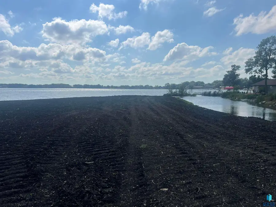 Tbd Crescent Ln, Madison, SD 57042 - #3