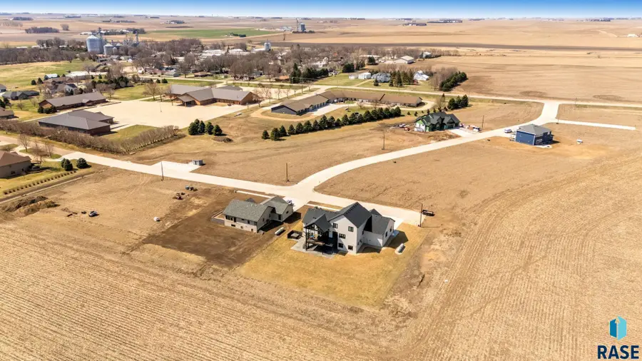 703 Meadowview Dr, Lester, IA 51242 - #3