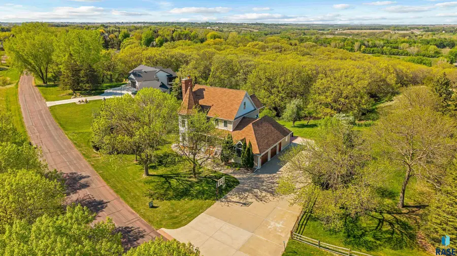 26918 Baker Park Pl, Sioux Falls, SD 57108 - #2