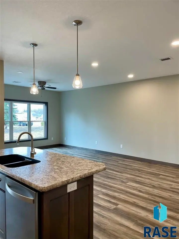 952 1st Ave, Edgerton, MN 56128 - #3