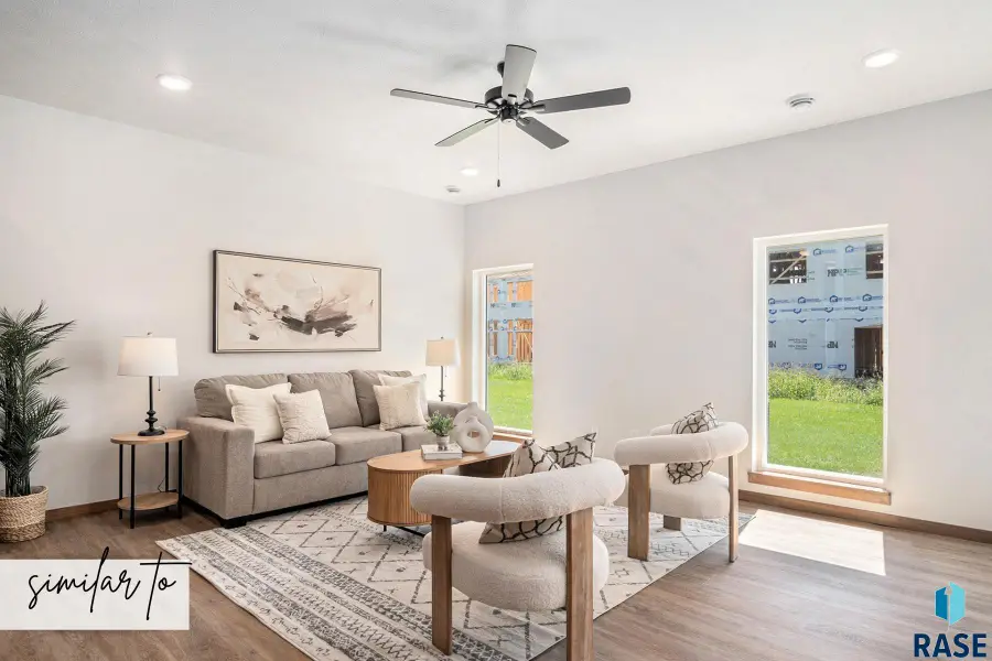 8025 E Tencate Pl, Sioux Falls, SD 57110 - #2